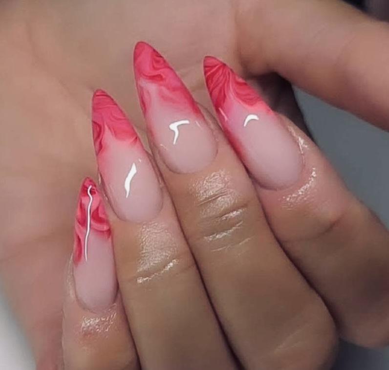 ME LUXE' NAIL LOUNGE & SPA nail photo 2